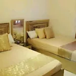 King Tut Pyramids View Apartment